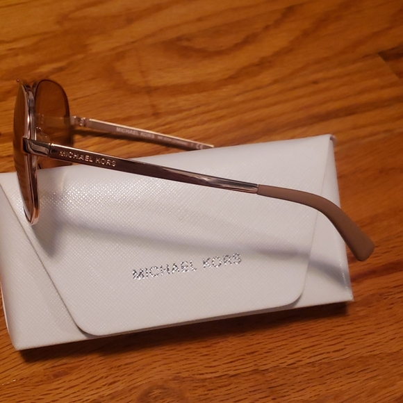 Michael Kors Chelsea Sunglasses - Picture 3 of 6